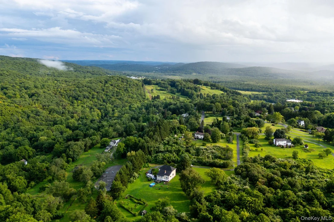 Photo of 75 Sunset Drive