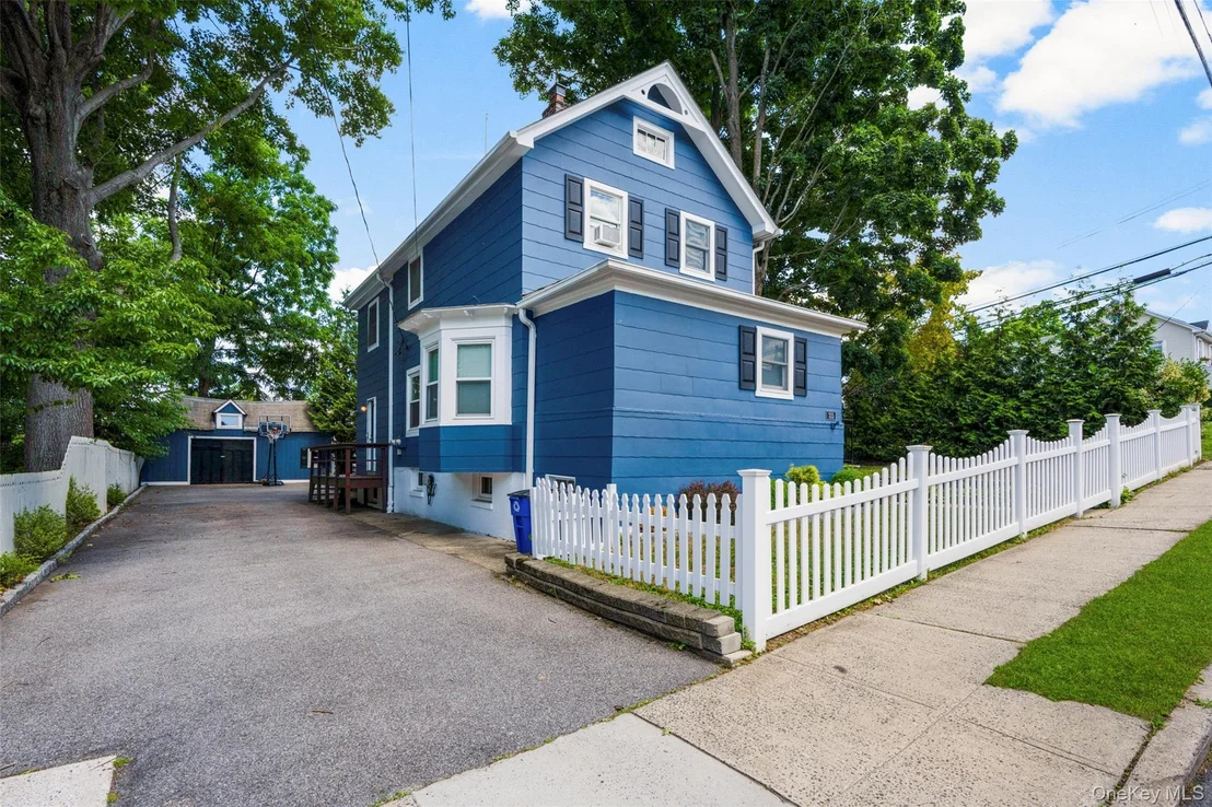 Photo of 315 Maple Avenue