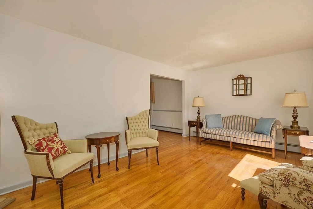 Photo of 152 Bart Drive
