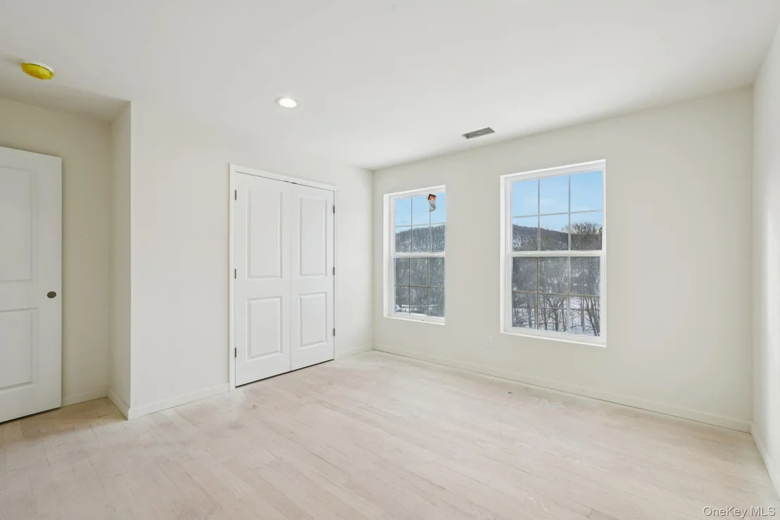 Photo of 14 Vargas (AKA 70 Jessup Ln) Circle