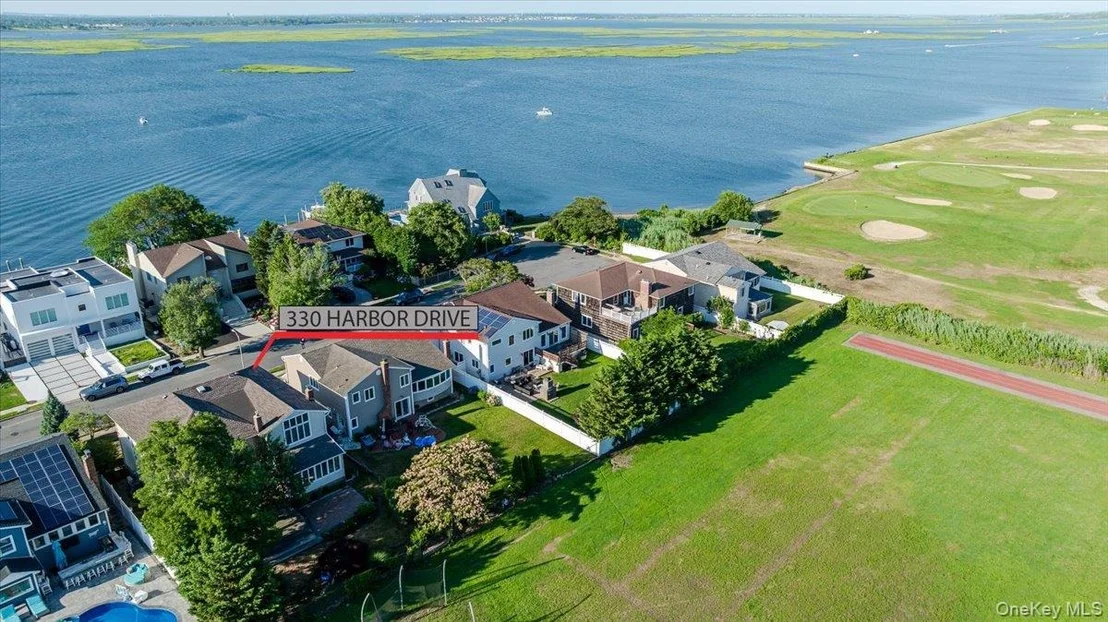 Photo of 330 Harbor Drive