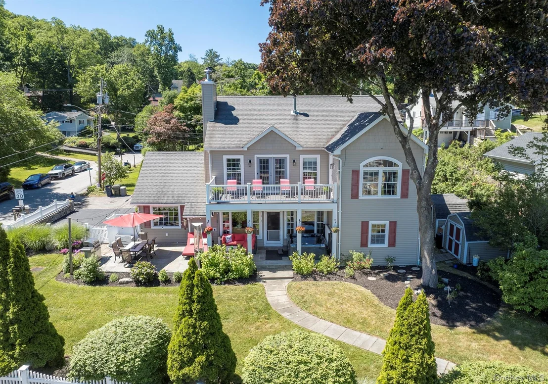 Photo of 1 Colonial Drive