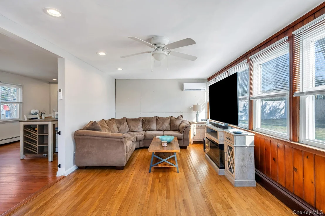 Photo of 20 Willyn Road