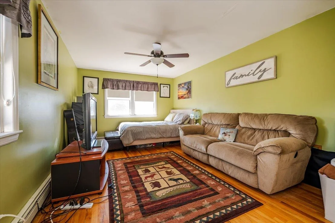 Photo of 418 Clive Place