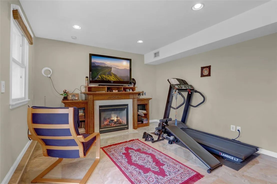 Photo of 3-27 Cresthaven Lane