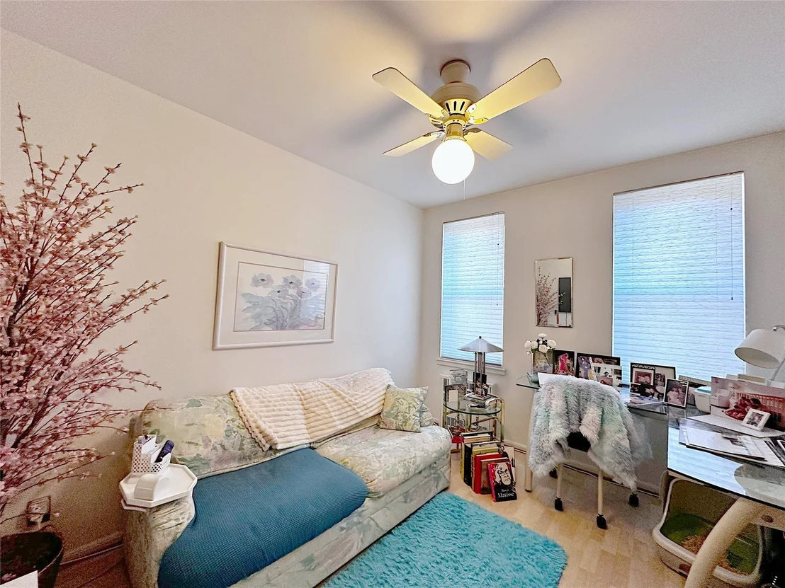 Photo of Unit 3F at 247 Parkview Avenue