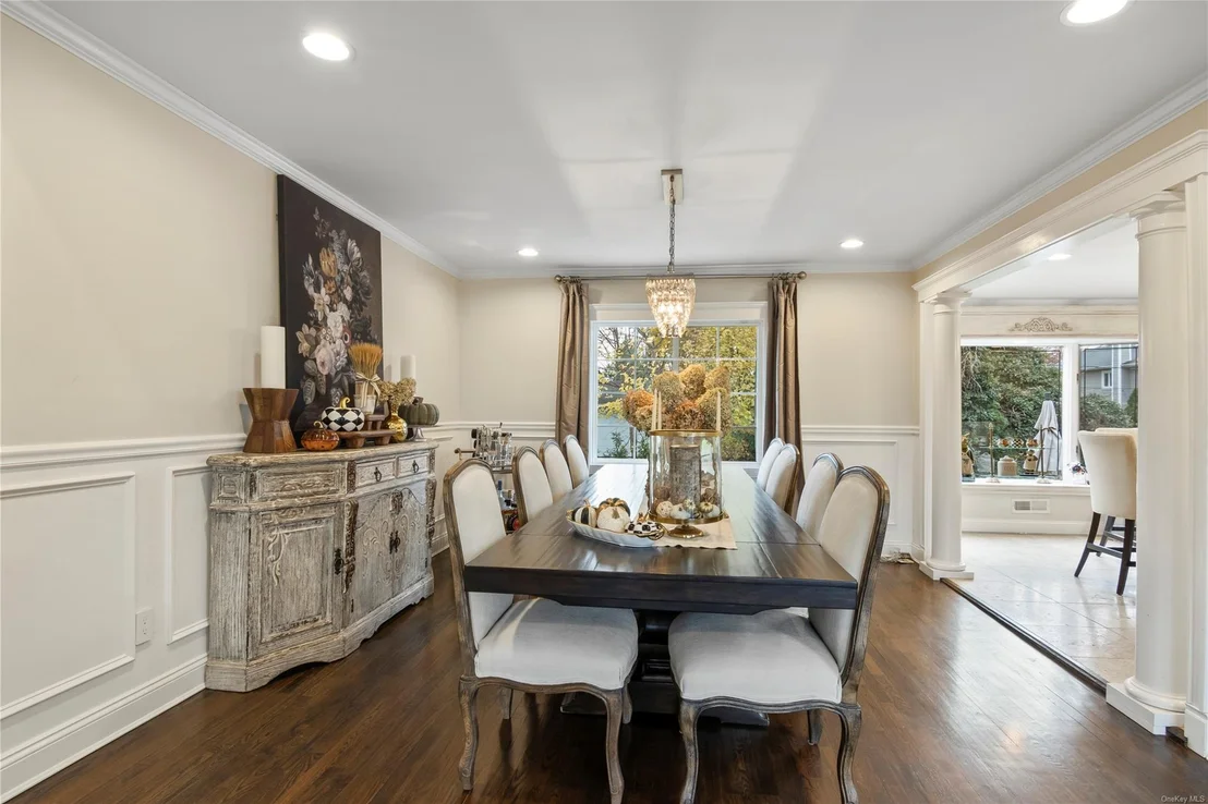 Photo of 25 Saratoga Drive