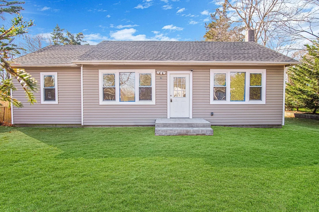 Photo of 95 Fairway Avenue