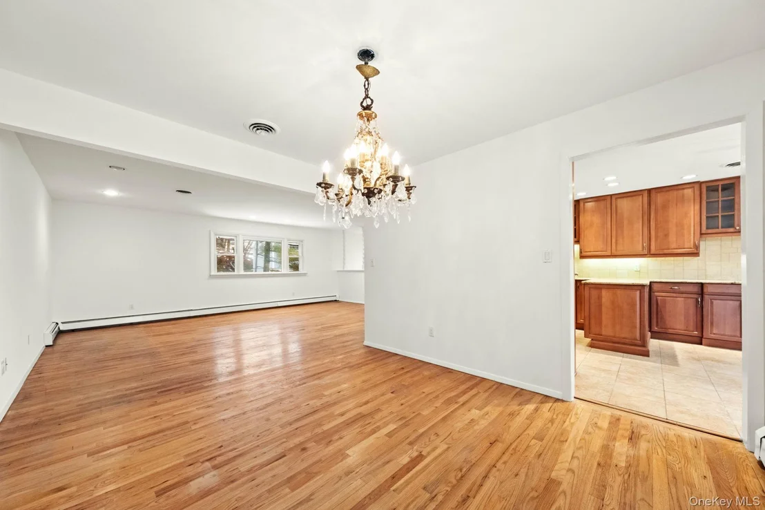 Photo of 32 Bramble Brook Road