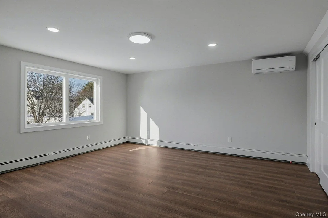 Photo of 73 Wolcott Road