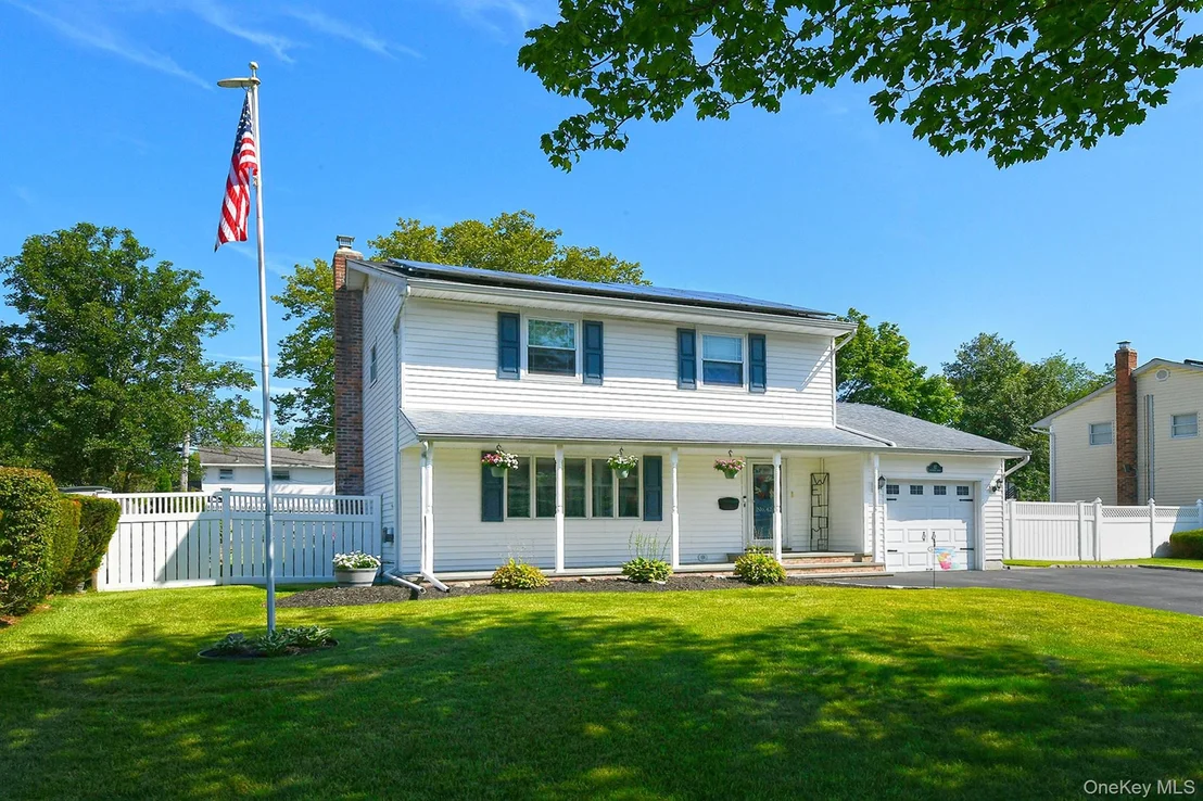 Photo of 42 Montrose Drive