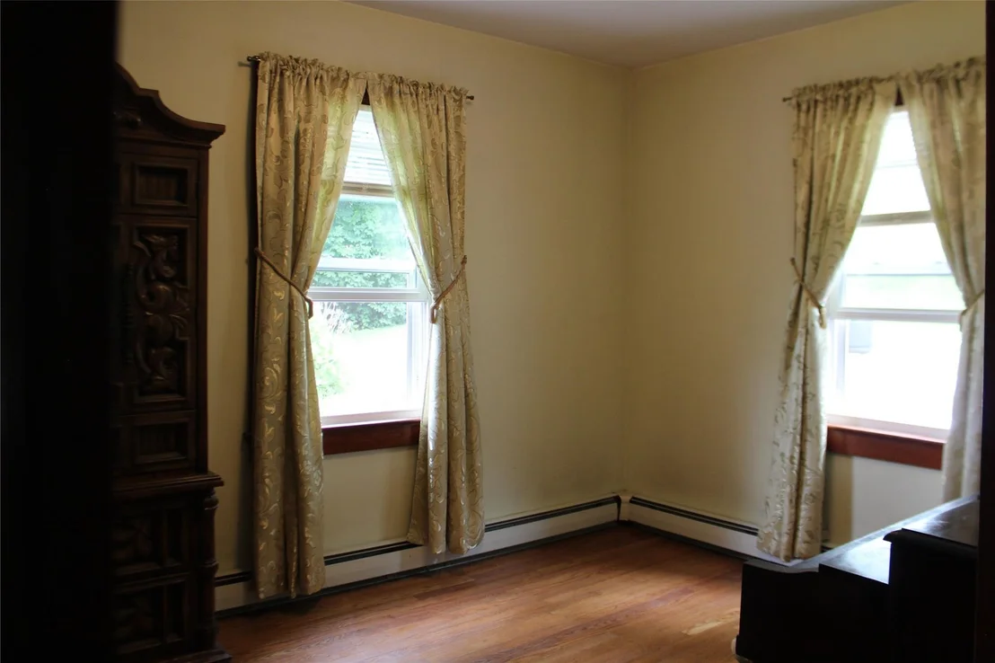 Photo of 4 Crest Drive