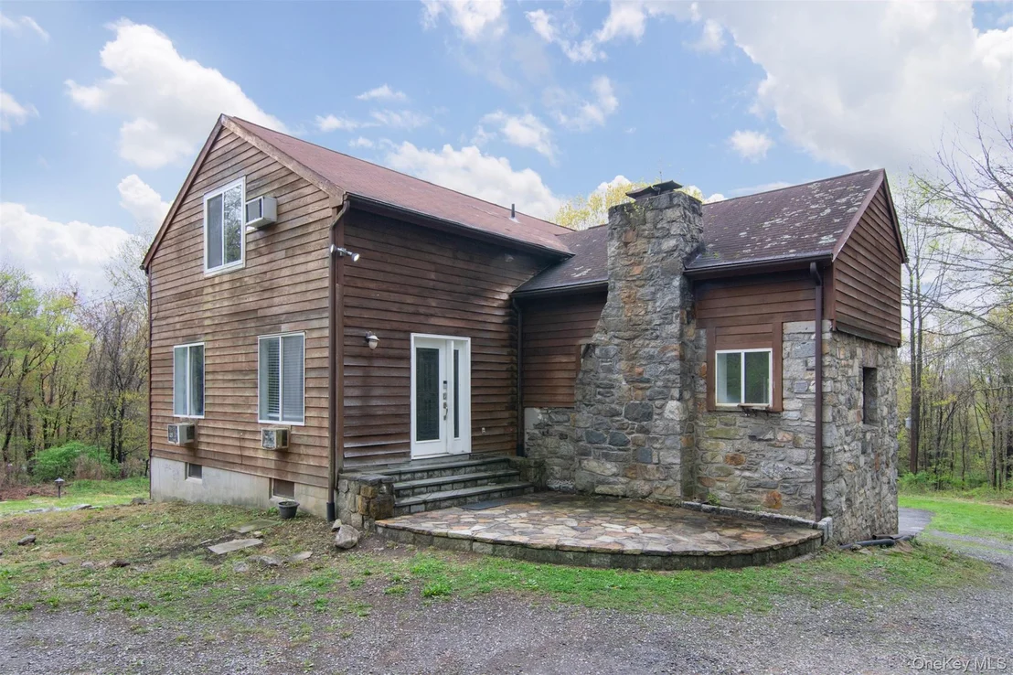 Photo of 16 Oskar Drive