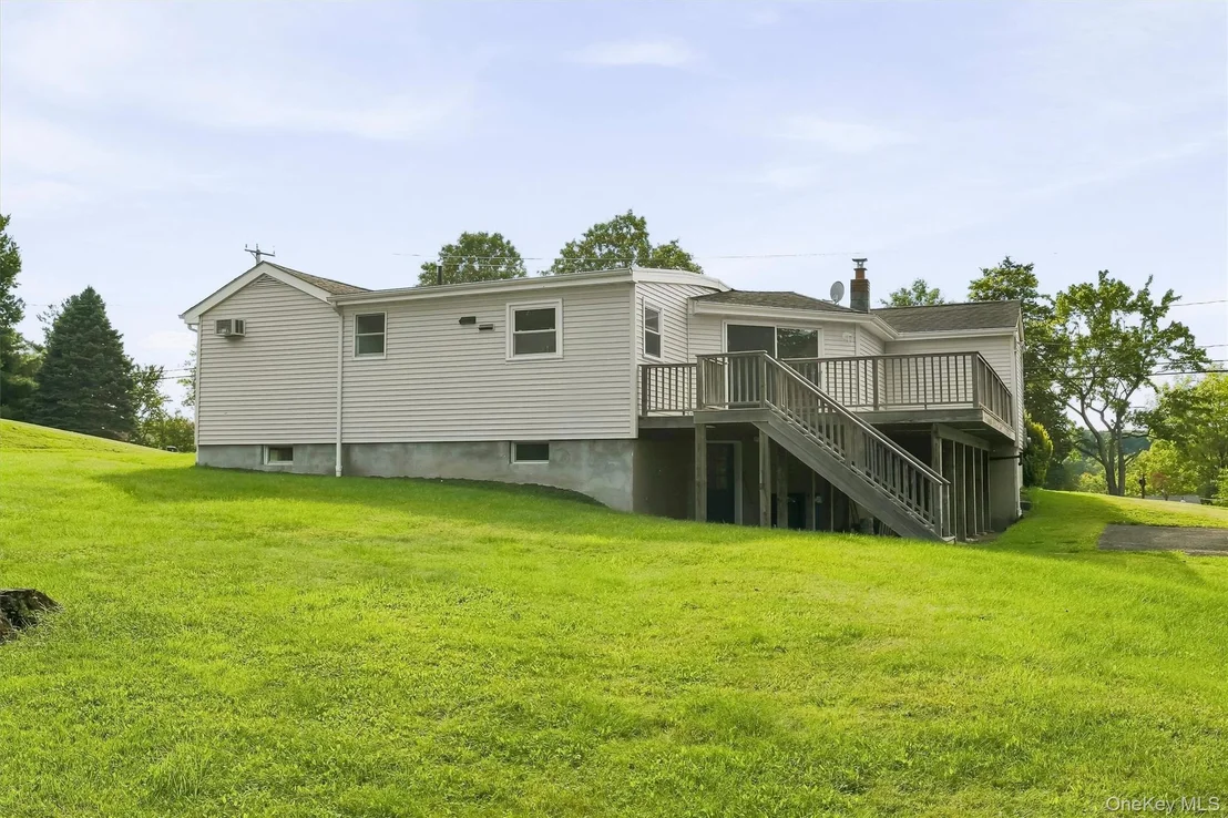Photo of 48 Lake Side Drive