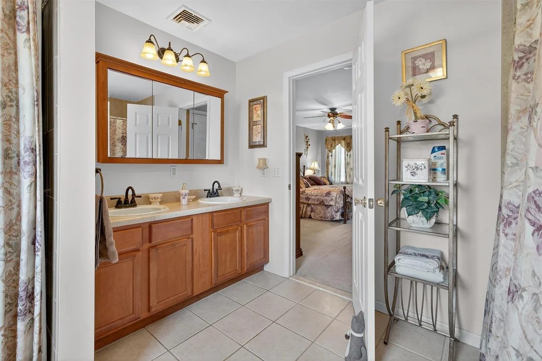 Photo of 398 Cosh Road