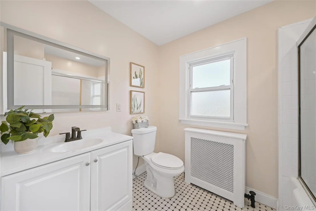 Photo of 511 Decatur Avenue