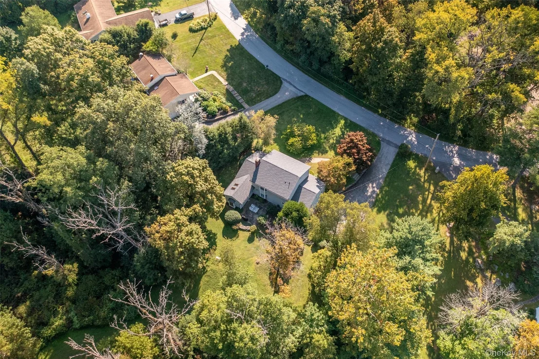 Photo of 102 Stream Lane