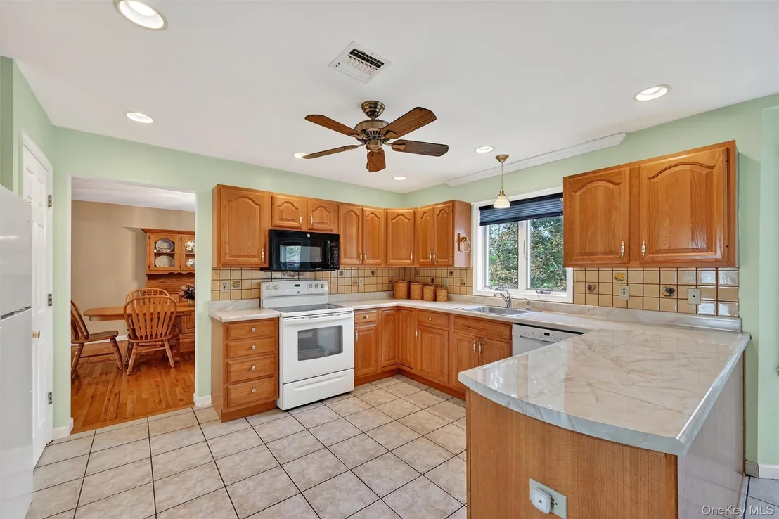 Photo of 3 DeRose Lane