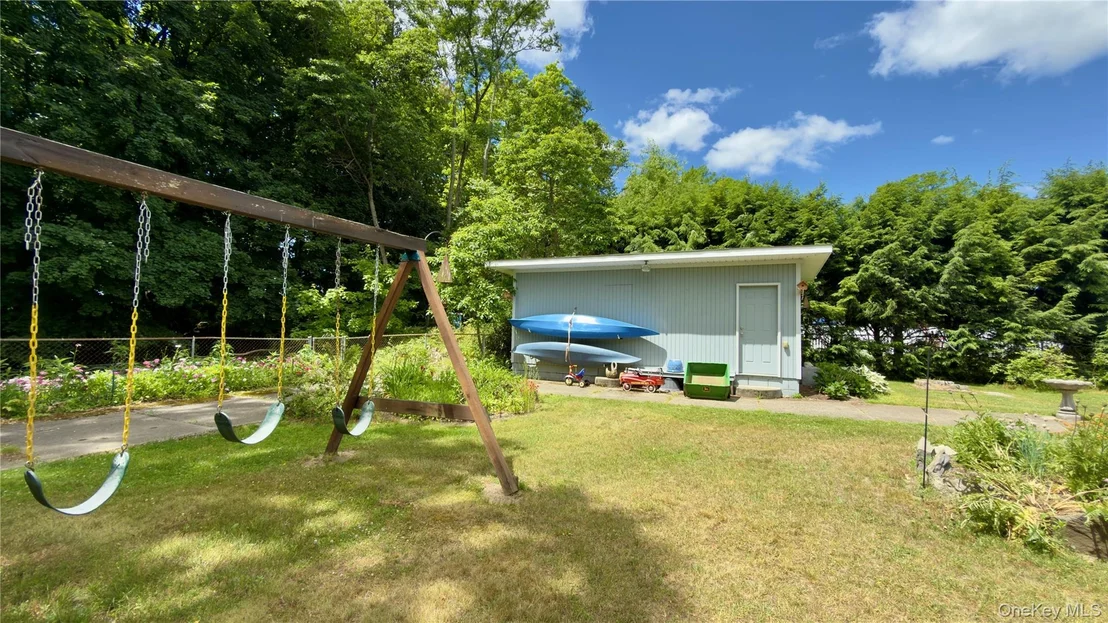 Photo of 18 Terwilliger Road