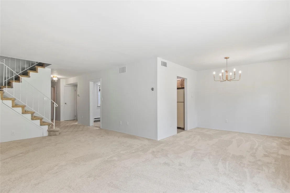 Photo of 302 Gotham Way