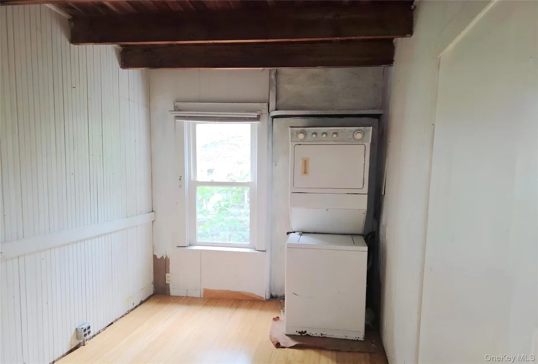 Photo of 54 Oak Beach Road