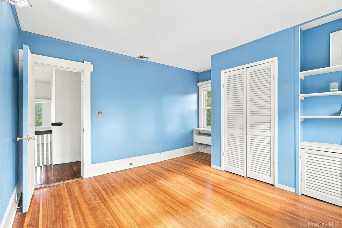 Photo of 1239 Post Road