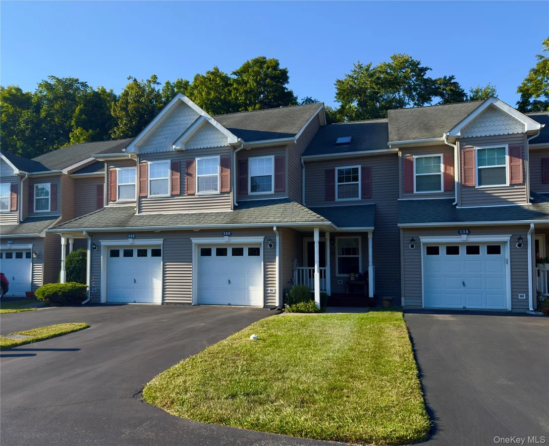 Photo of 140 Pinebrook Drive