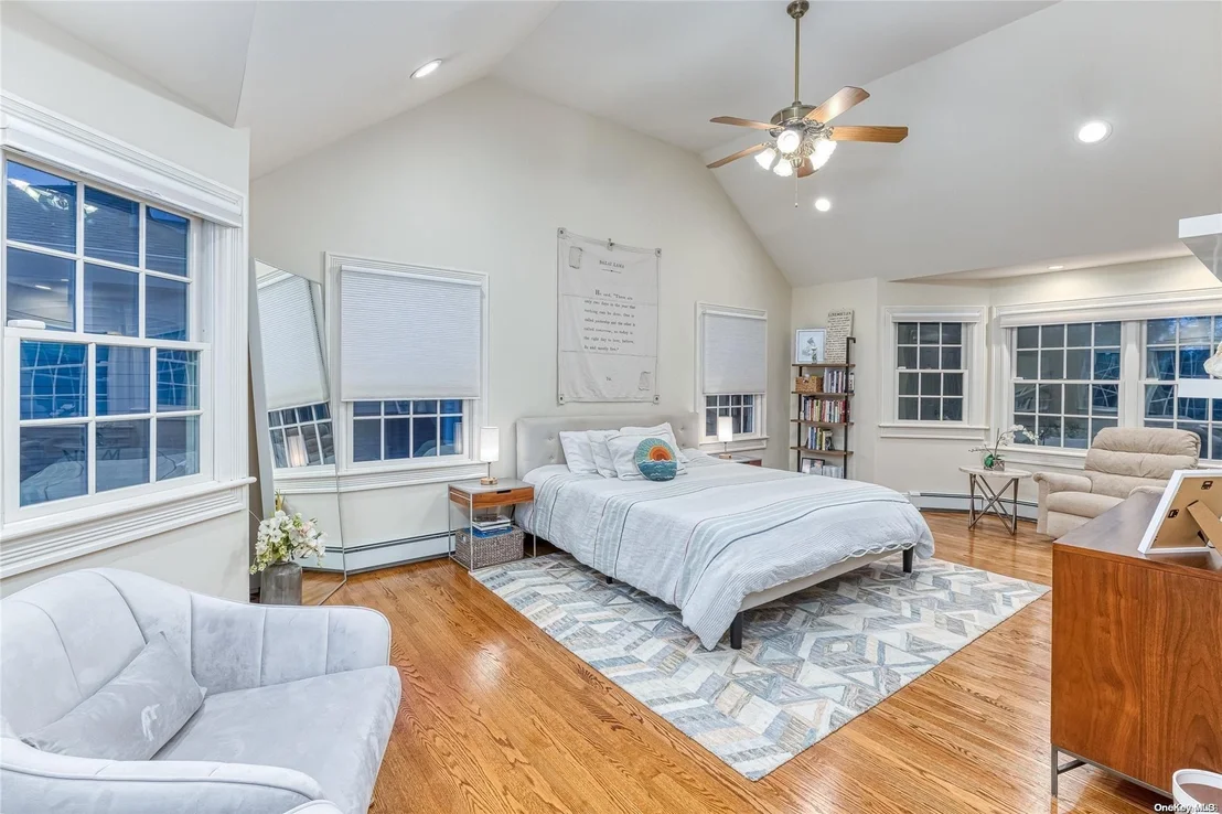Photo of 49 Lindenmere Drive