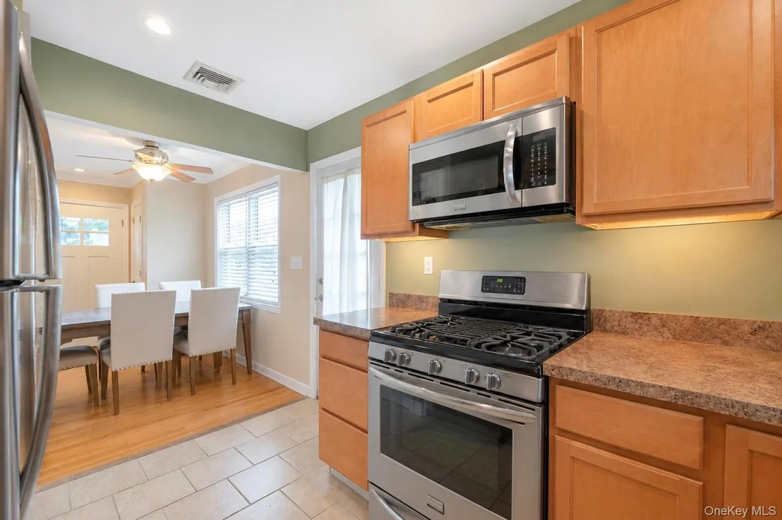 Photo of 70 Mohawk Drive
