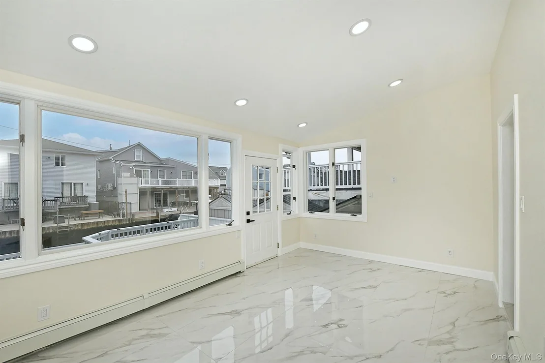 Photo of 116 Beach Avenue