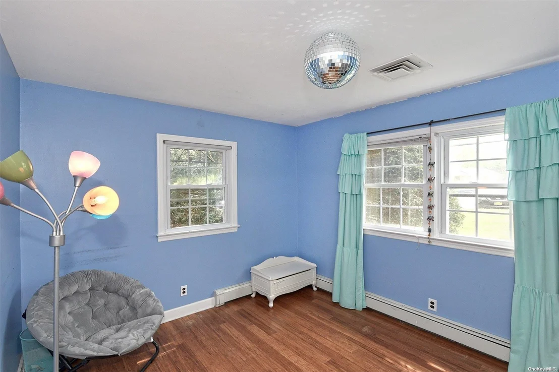 Photo of 1 Swan View Court