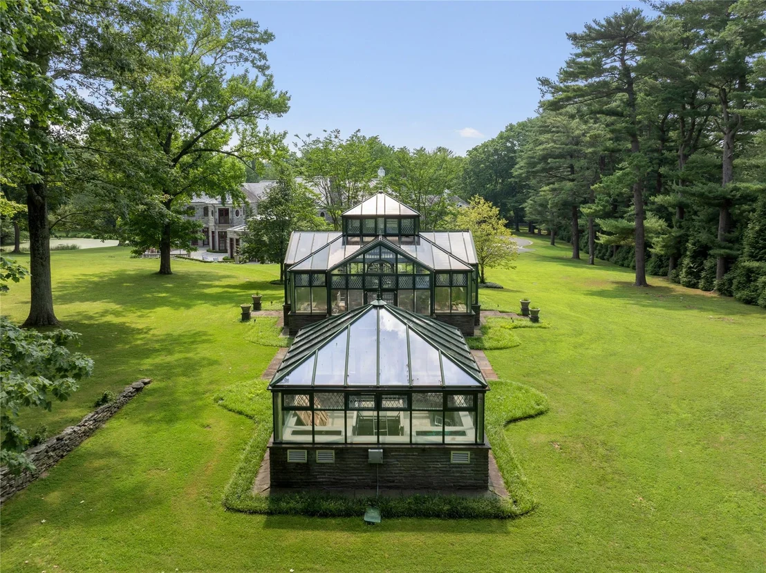 Photo of 102 Horseshoe Road