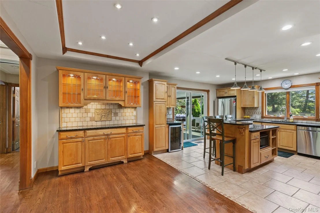 Photo of 10 Chestnut Drive