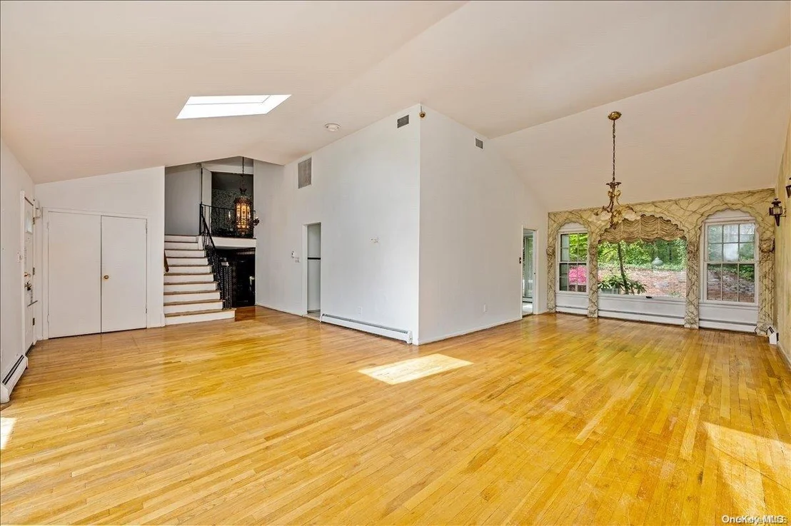 Photo of 11 Sorgi Court