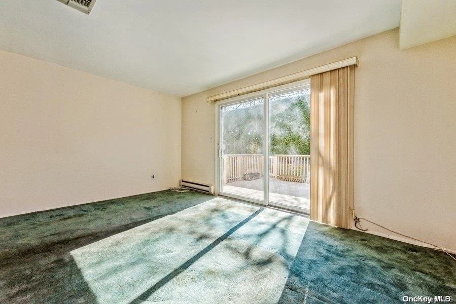Photo of Unit 709 at 2355 Pershing Boulevard