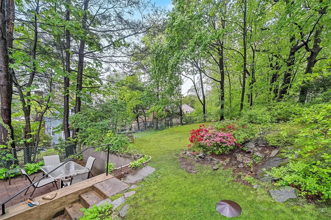Photo of 16 Garretson Road
