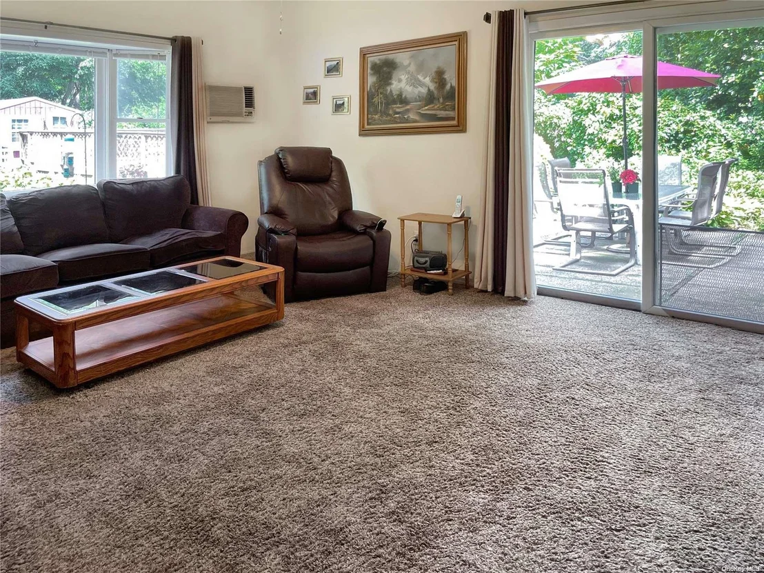 Photo of 85 Maple Avenue