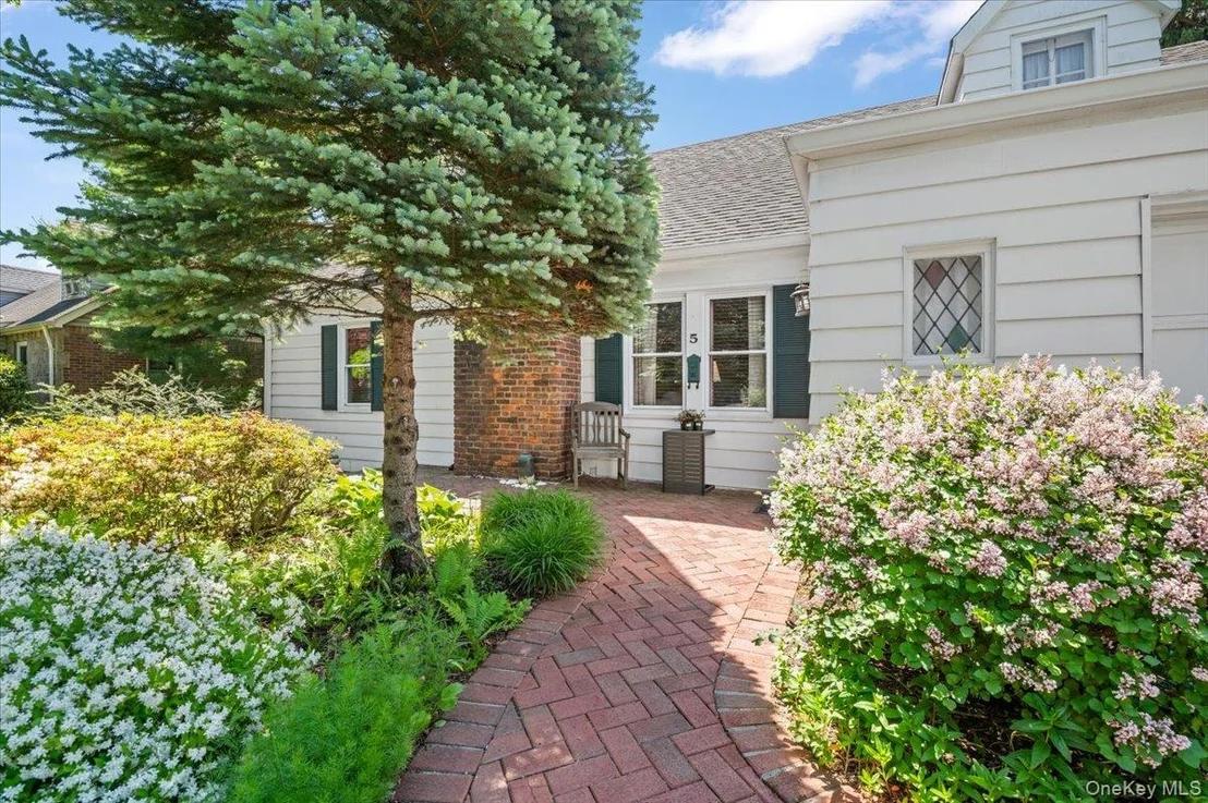 Photo of 5 Salem Way