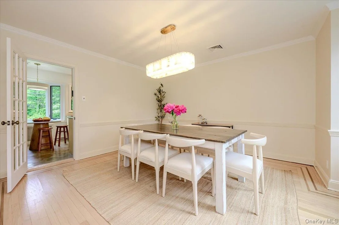 Photo of 8 Parkside Drive