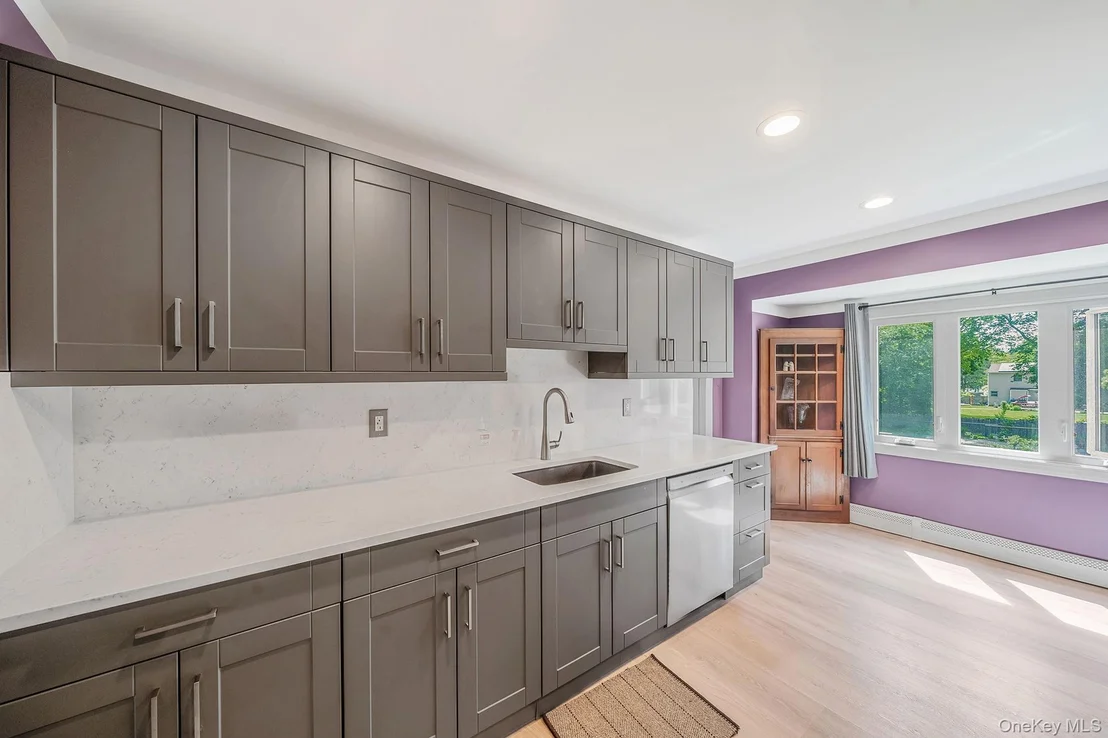 Photo of 489 Carnation Drive