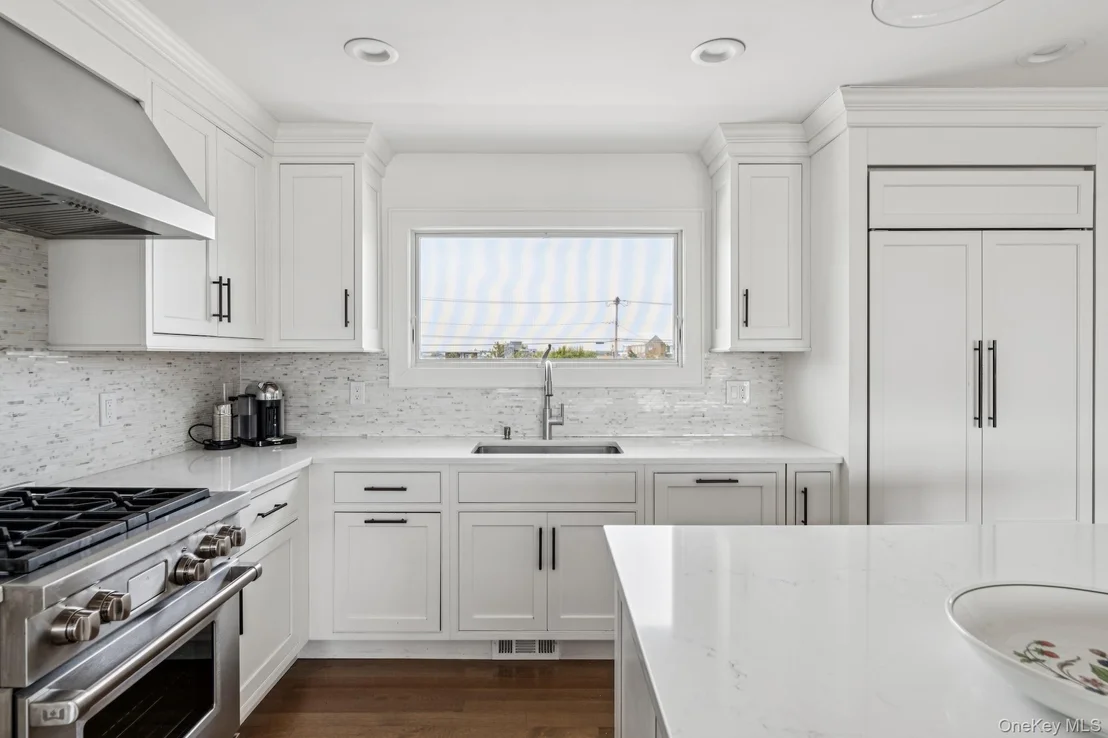 Photo of 355 Dune Rd