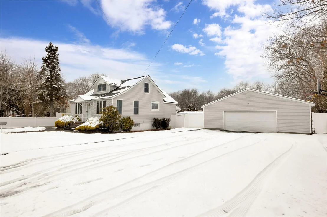 Photo of 203 Wilson Boulevard