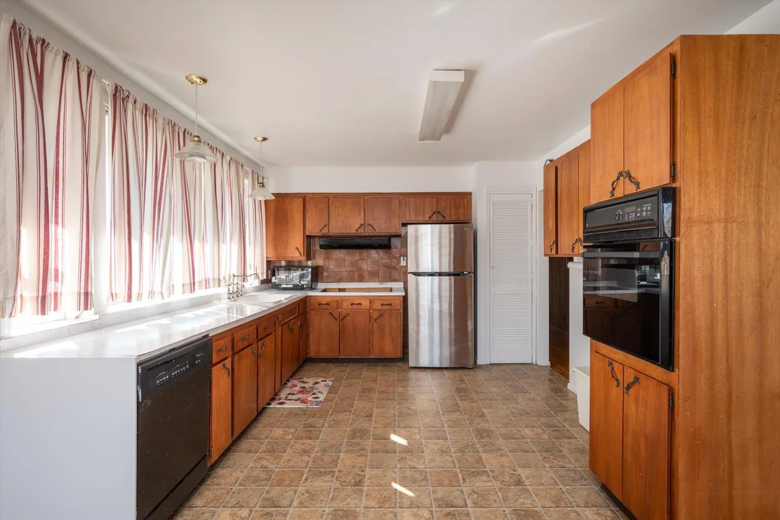Photo of 597 Old Bethpage Road