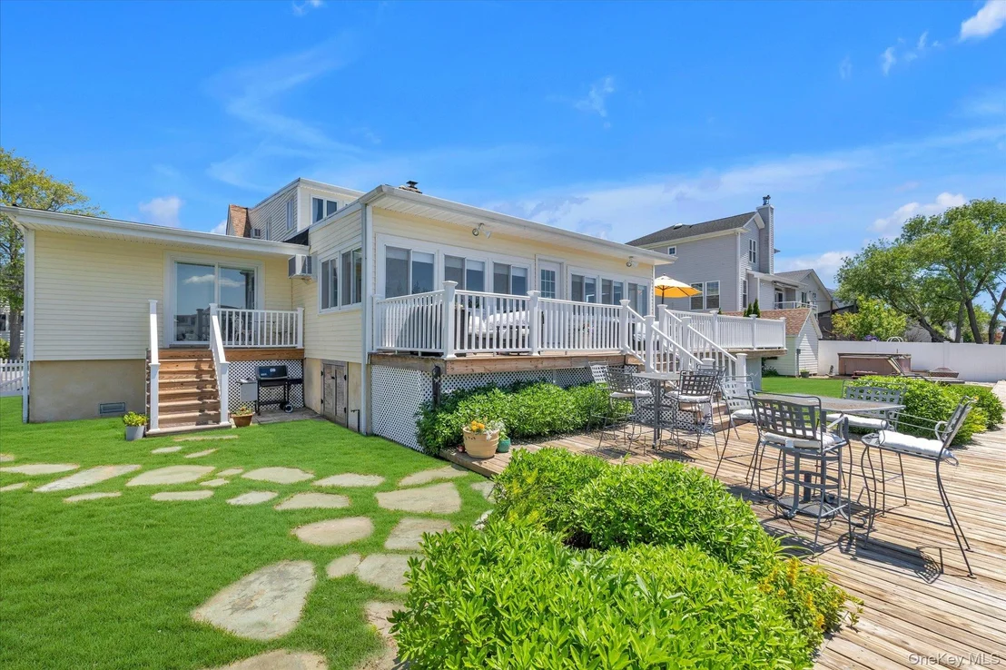 Photo of 52 Bayview Avenue