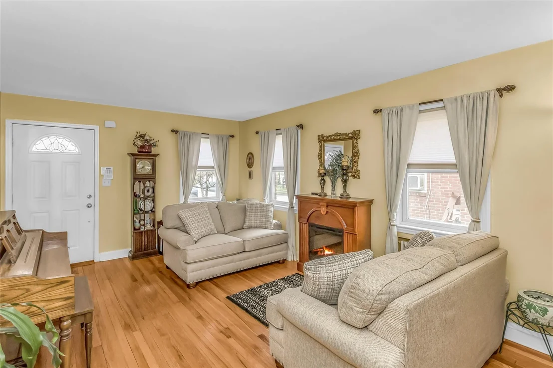 Photo of 17 Hillside Avenue