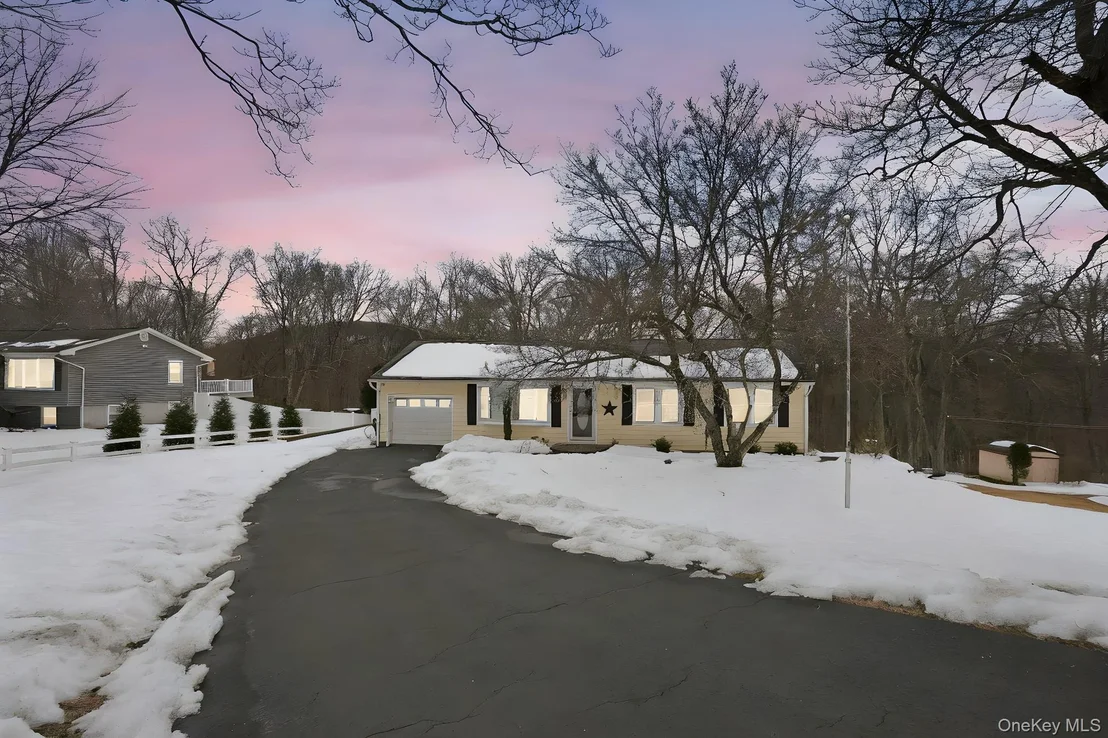 Photo of 12 Lakeview Road