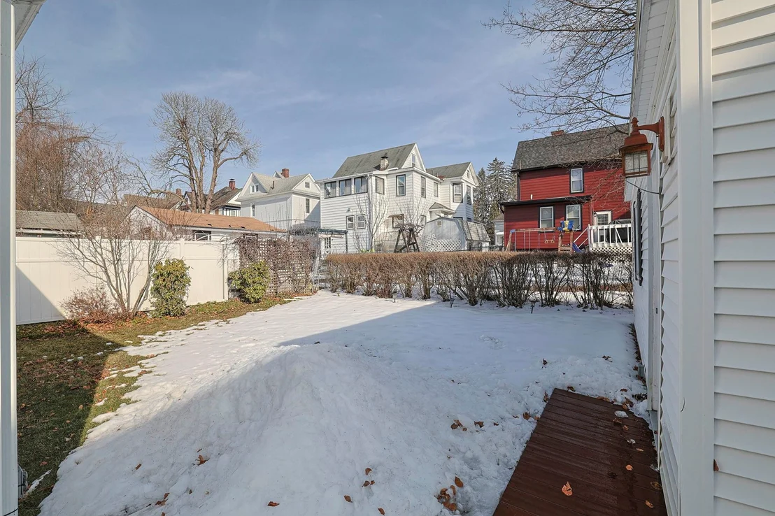 Photo of 7 Commonwealth Avenue