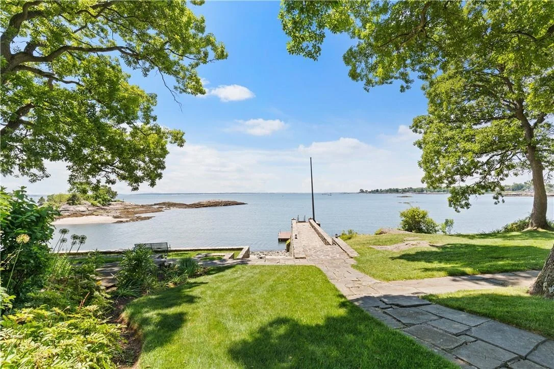 Photo of 6 Shore Road