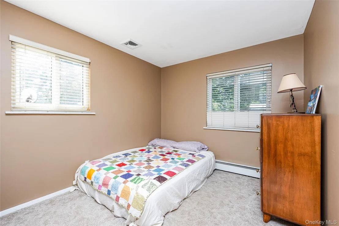 Photo of 1340 Spur Drive S