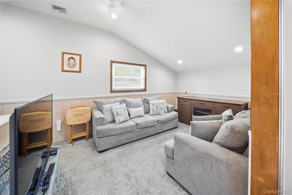 Photo of 23 Selden Boulevard